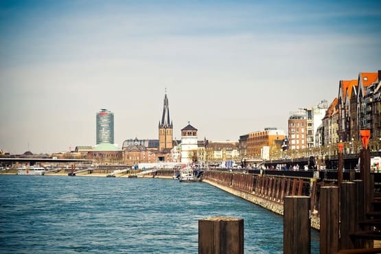Shuttle, Taxi oder Minibus - auch in Deutschland