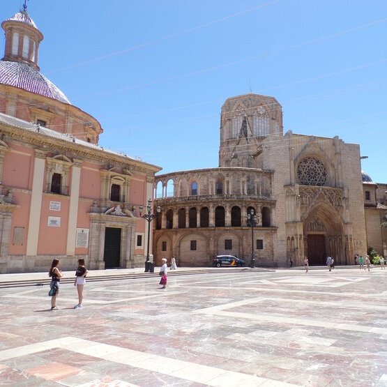 Plaza de la Reina